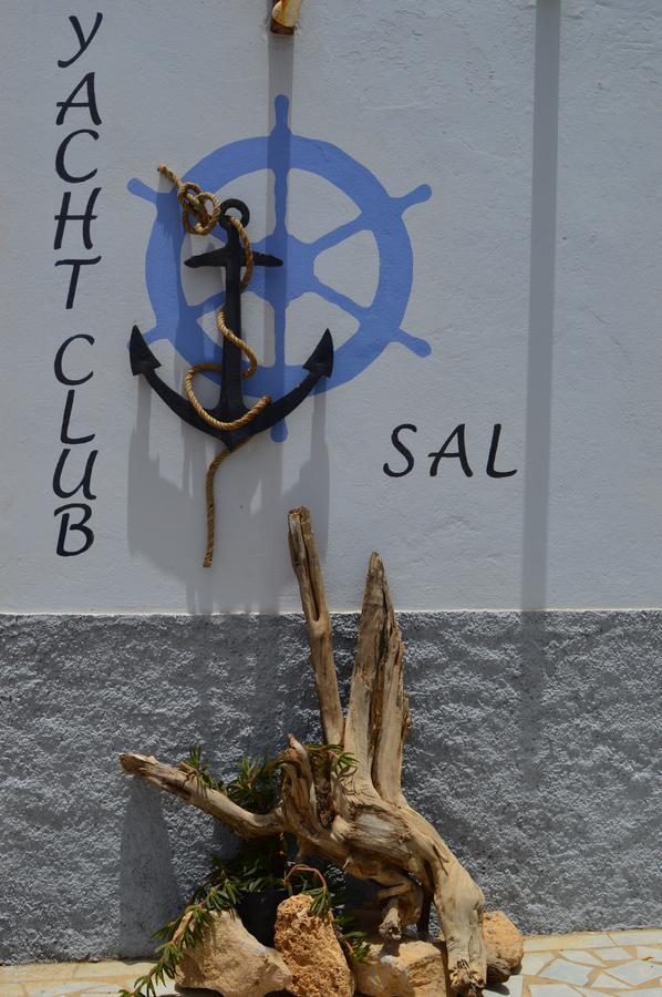 Yacht Club Sal Bed & Breakfast Palmeira ภายนอก รูปภาพ